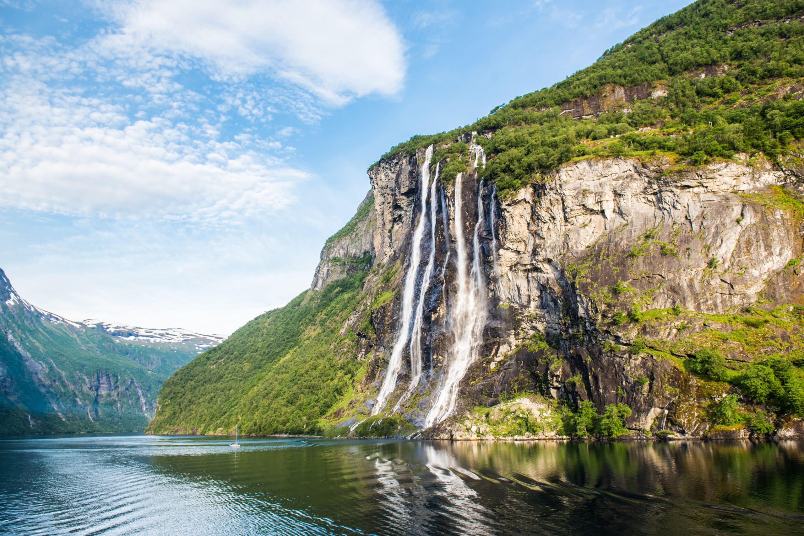 Sieben Schwestern im Geiranger Fjord. Foto: Sarah – stock.adobe.com