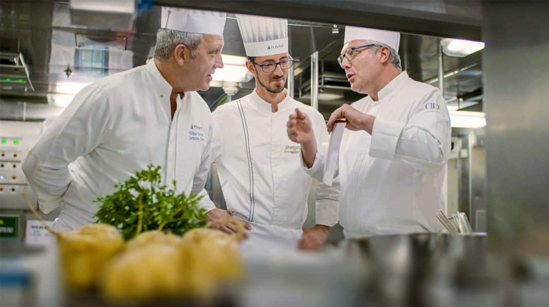 v.l. Ponant Chefkoch Philippe Tremel, Chef de Cuisine Eric Wysocka und Jerome Lacressonniere, Chief Director Ducasse Conseile; CREDITS: © Ponant