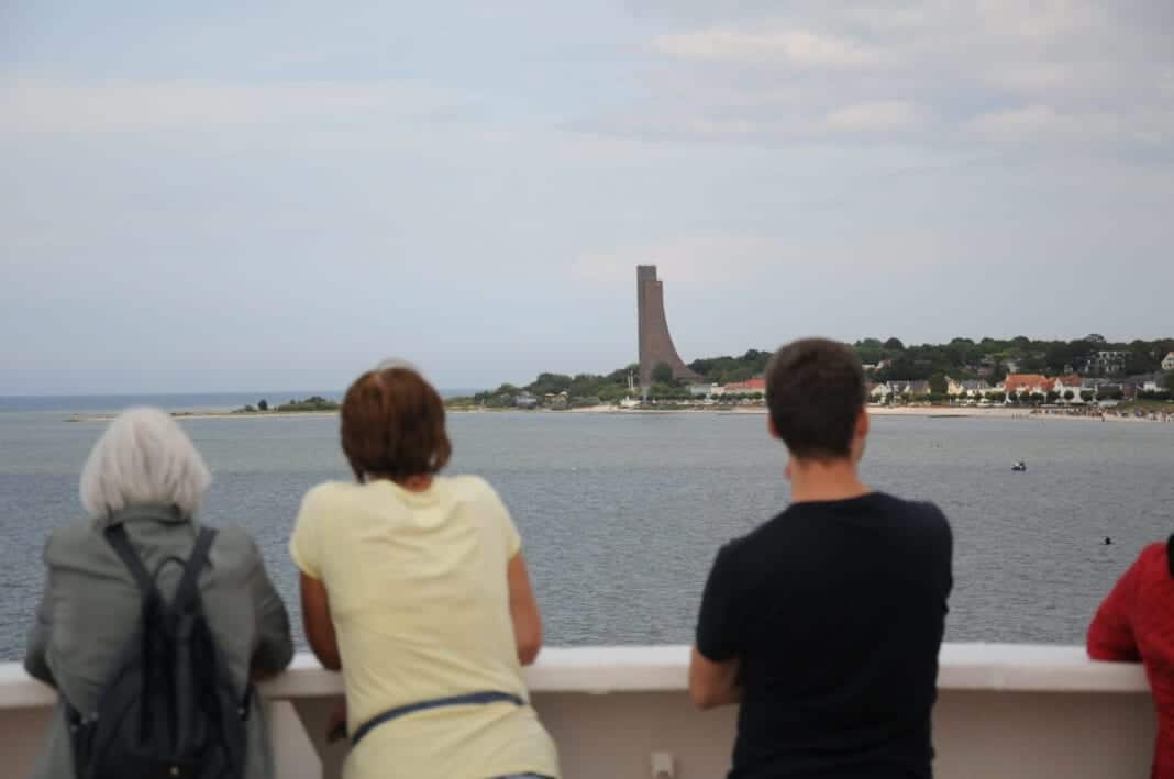 Es geht wieder hinaus auf die Förde: In Kiel startet die Kreuzfahrtsaison an diesem Pfingstwochenende. Foto: Christoph Assies