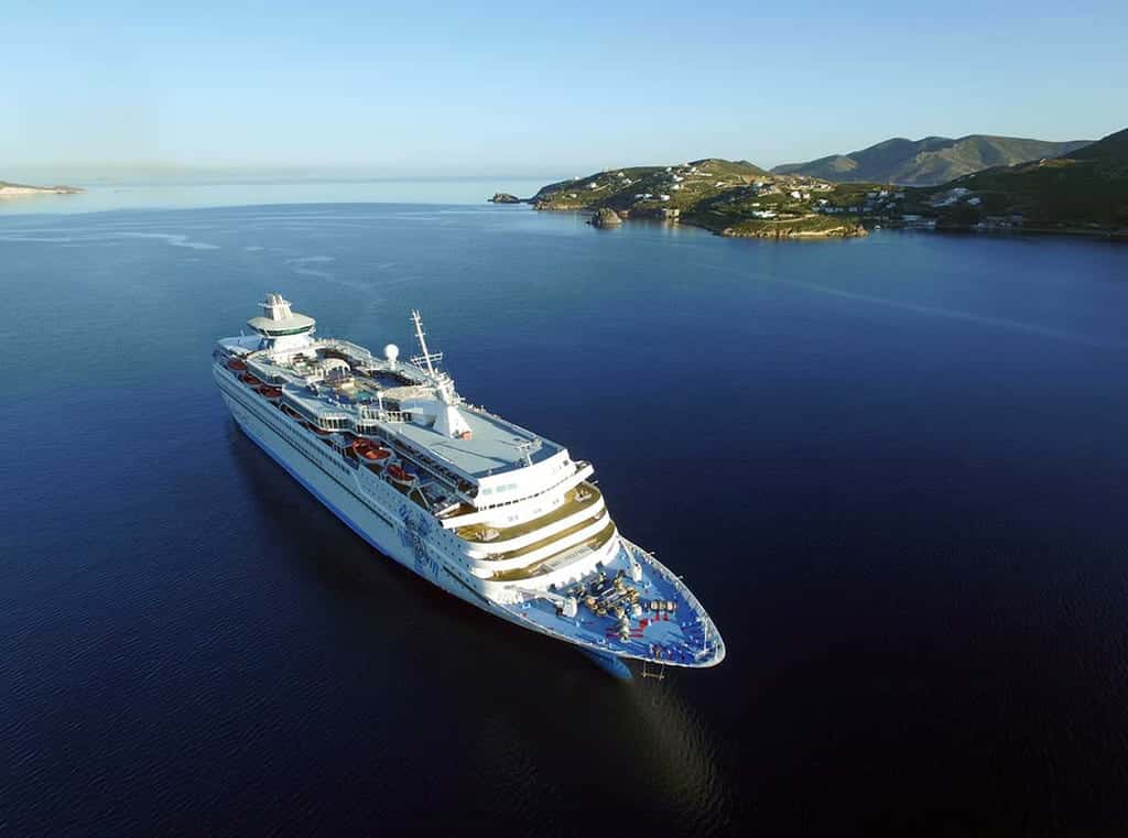 Wurde 1980 als Song of America für Royal Caribbean gebaut und fährt seit 2014 für Celestyal Cruises: Die Celestyal Olympia. Foto: Celestyal Cruises