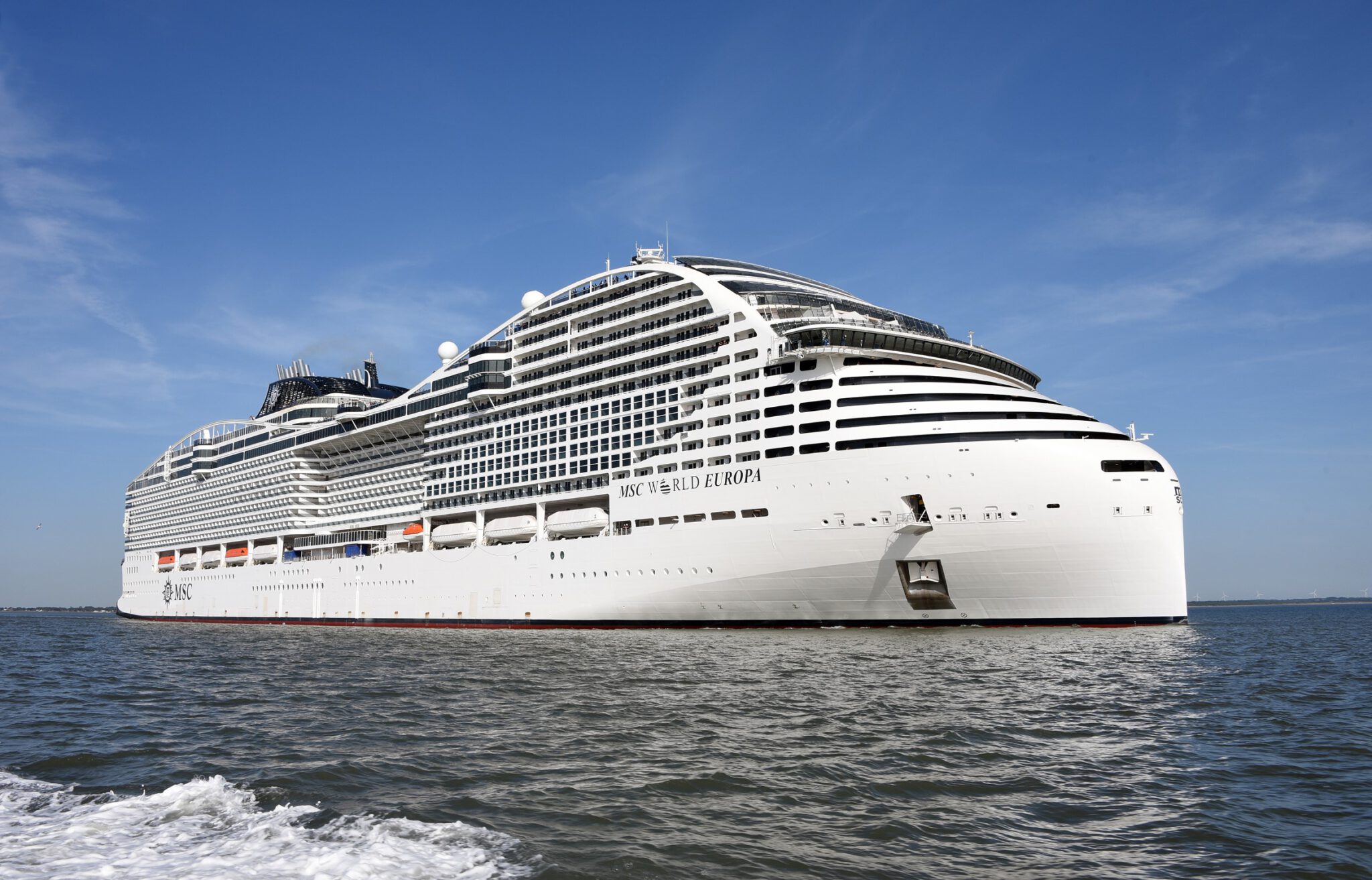 MSC World Europa absolviert erste Testfahrt