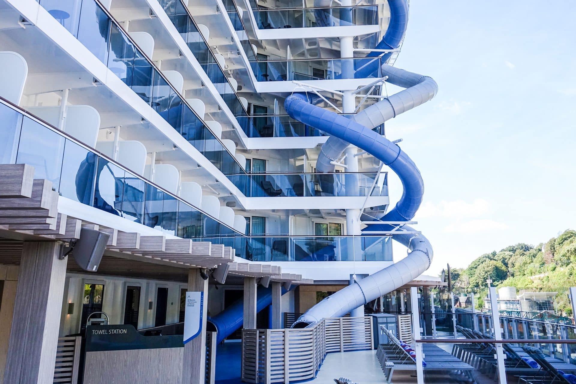 The Drop & The Rush Slides, Foto: © Ralf Lange, Crucero