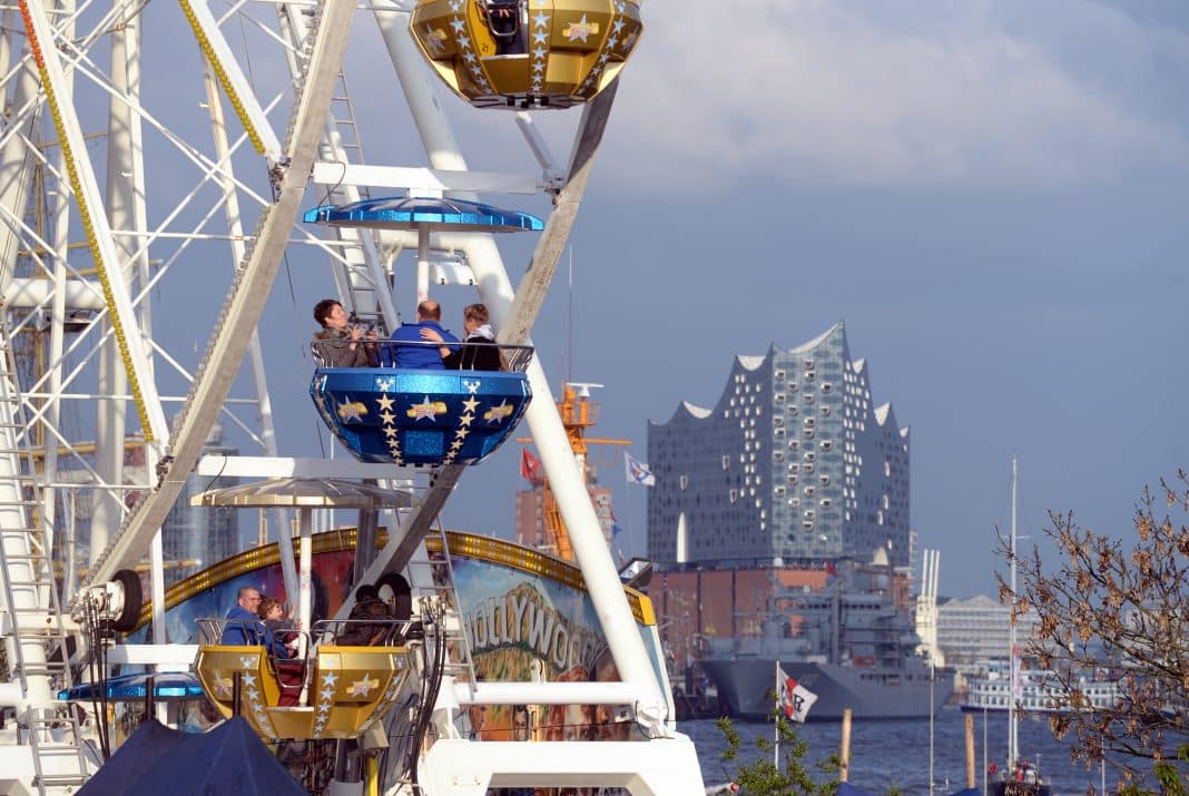 Der 833. Hafengeburtstag in Hamburg wird vom 16. bis 18. September gefeiert. Der ursprüngliche Termin im Mai musste wegen der Pandemie verschoben werden. Foto: © Hamburg Messe und Congress / Hartmut Zielke