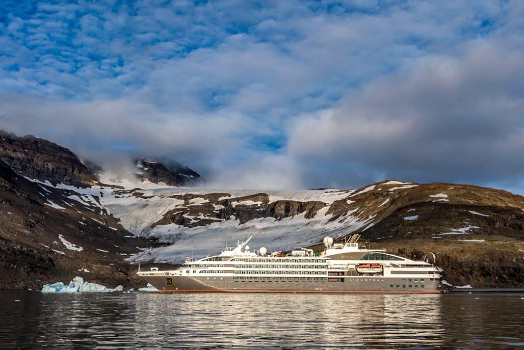 Ponants L'Austral vor Grönland. Foto: © Studio PONANT - Laurence Fischer