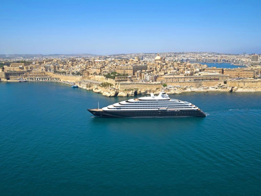 Scenic Eclipse vor Maltas Hauptstadt Valletta. Foto: © Scenic Gruppe