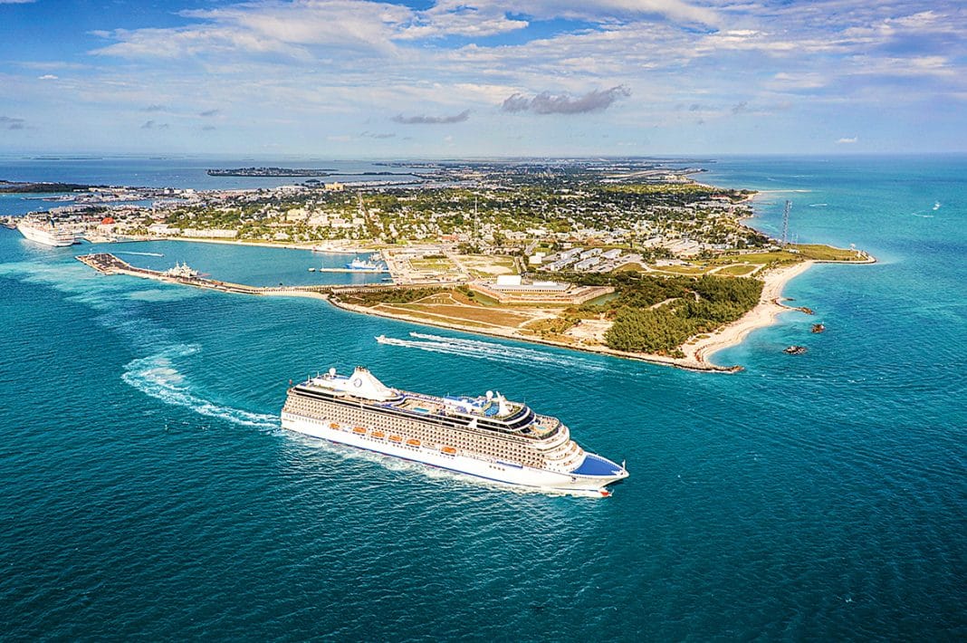 Riviera vor Key West. Foto: © Oceania Cruises