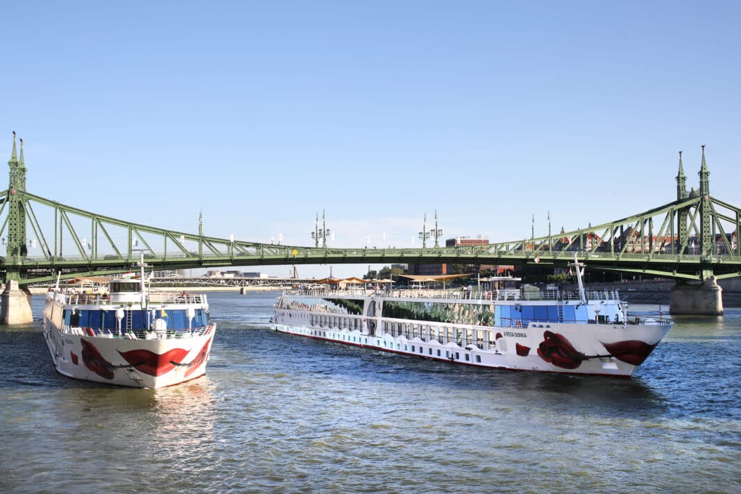 A-Rosa-Flusskreuzfahrtschiffe in Budapest. Foto: A-Rosa Flussschiff GmbH