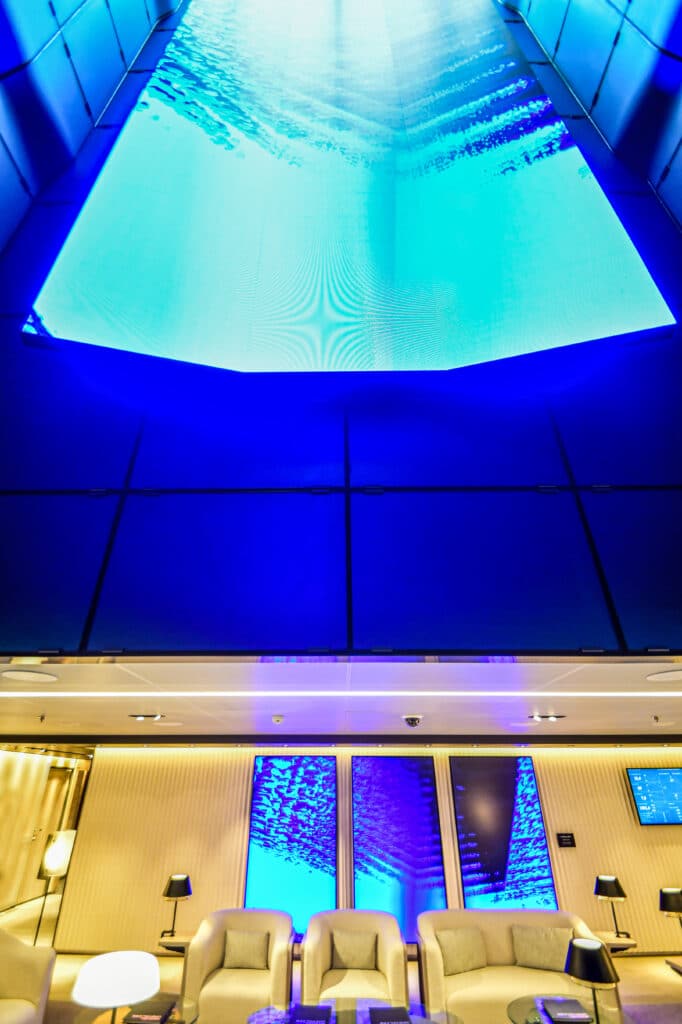 "Oscillations", Videoinstallation von Miguel Chevalier, Foto: © Tobias Lange-Rüb