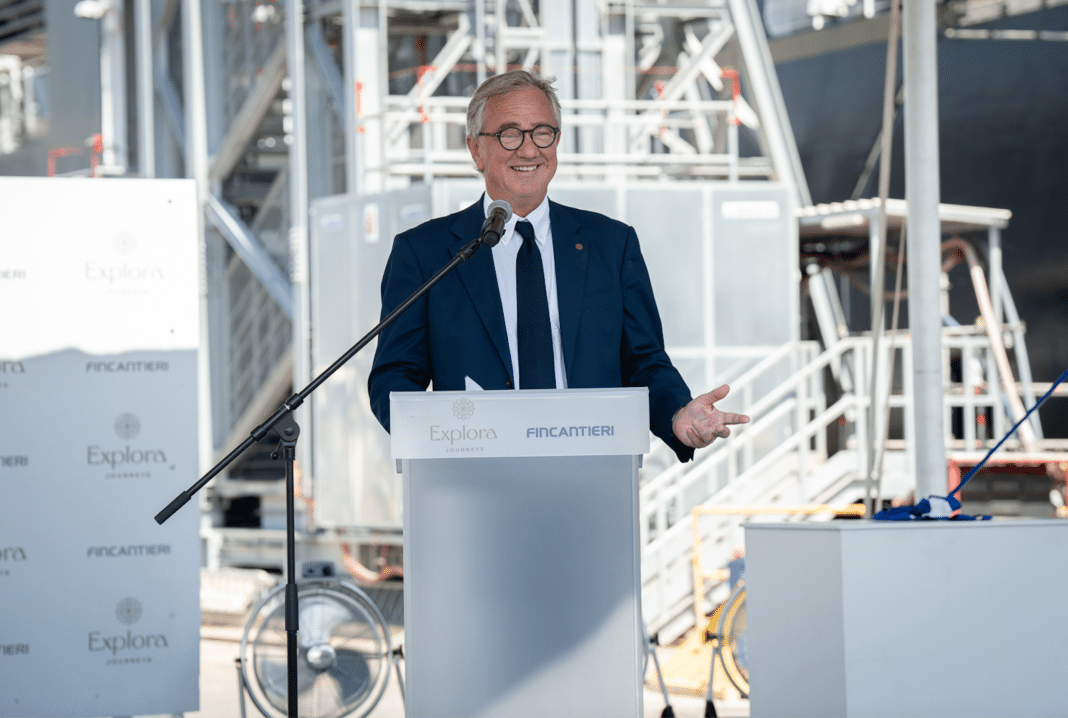 Pierfrancesco Vago, Executive Chairman der Cruise Division der MSC Group, übernimmt am 20. Juli 2023 die Explora I. Foto: © Explora Journeys