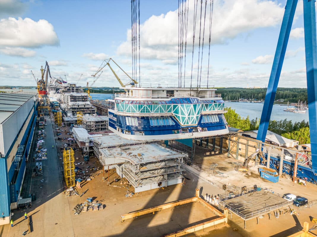 Mein Schiff 7 Diamant Lifting. Foto: © TUI Cruises