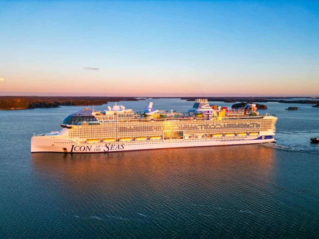 Die Icon of the Seas nach ihrer Rückkehr von der zweiten Probefahrt vor Turku in Finnland. Foto: Royal Caribbean International