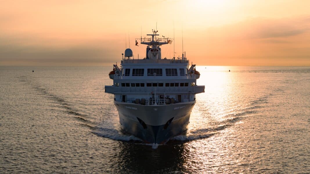 Für Kreuzfahrten mit der Seaventure um die größte Vulkaninsel der Welt gibt es nun erstmals ein Ausflugspaket. Foto: © Iceland ProCruises