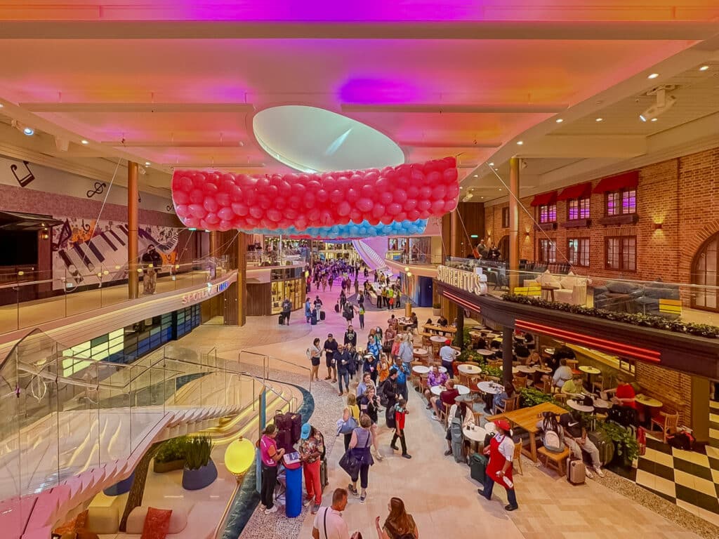 Royal Promenade, Foto: © Christoph Assies