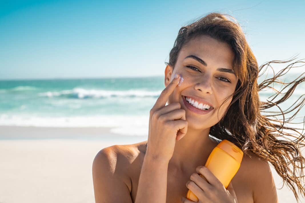In den kommenden Monaten steht aber nicht nur der Spaß an erster Stelle, sondern auch der Schutz der Haut vor der UV-Strahlung. Foto: © Rido / Adobe Stock