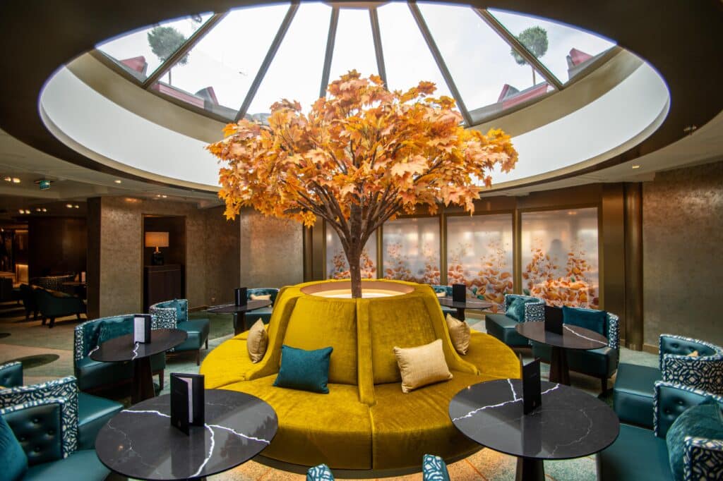 Grills Lounge, Queen Anne, Cunard; Foto: © Tobias Lange-Rüb / CRUCERO 