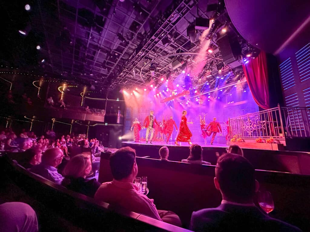 Entertainment, Regent Seven Seas Grandeur; Foto: © Tobias Lange-Rüb / CRUCERO 