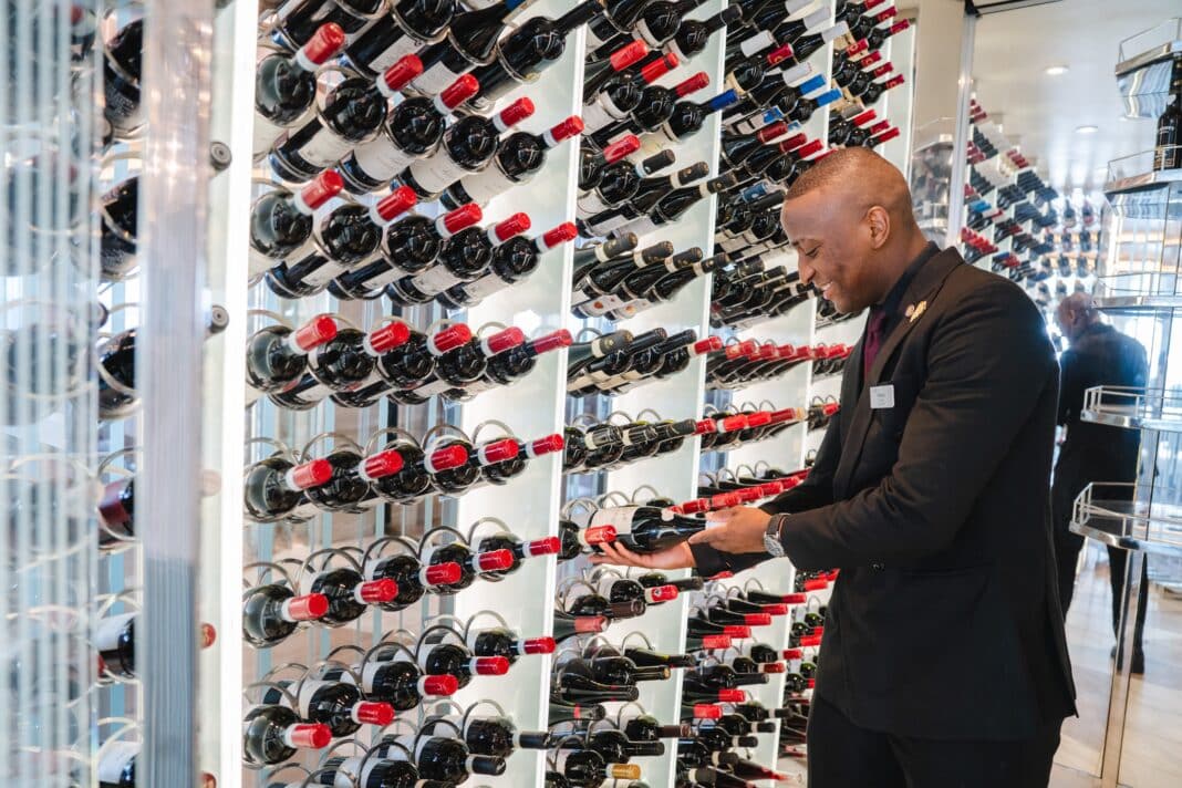 Celebrity Cruises hat erneut bei den Wine Spectator Awards 2024 mit seiner Weinkollektion beeindruckt. Foto: © Celebrity Cruises