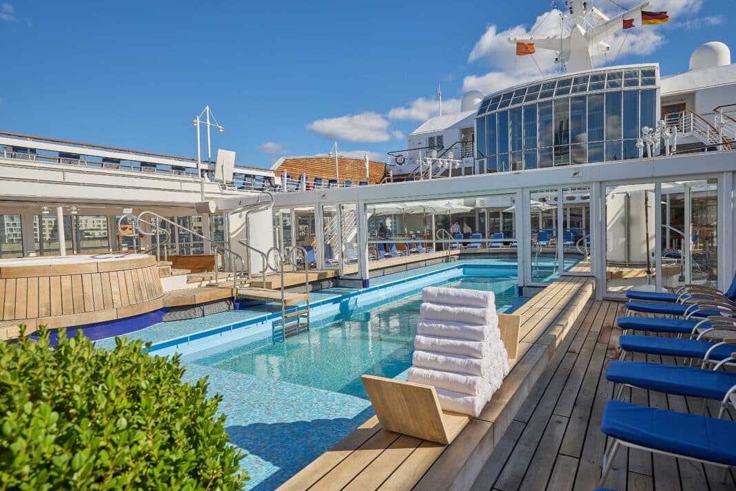 MS EUROPA nach Werftaufenthalt, Foto: © Hapag-Lloyd Cruises / Christian Wyrwa