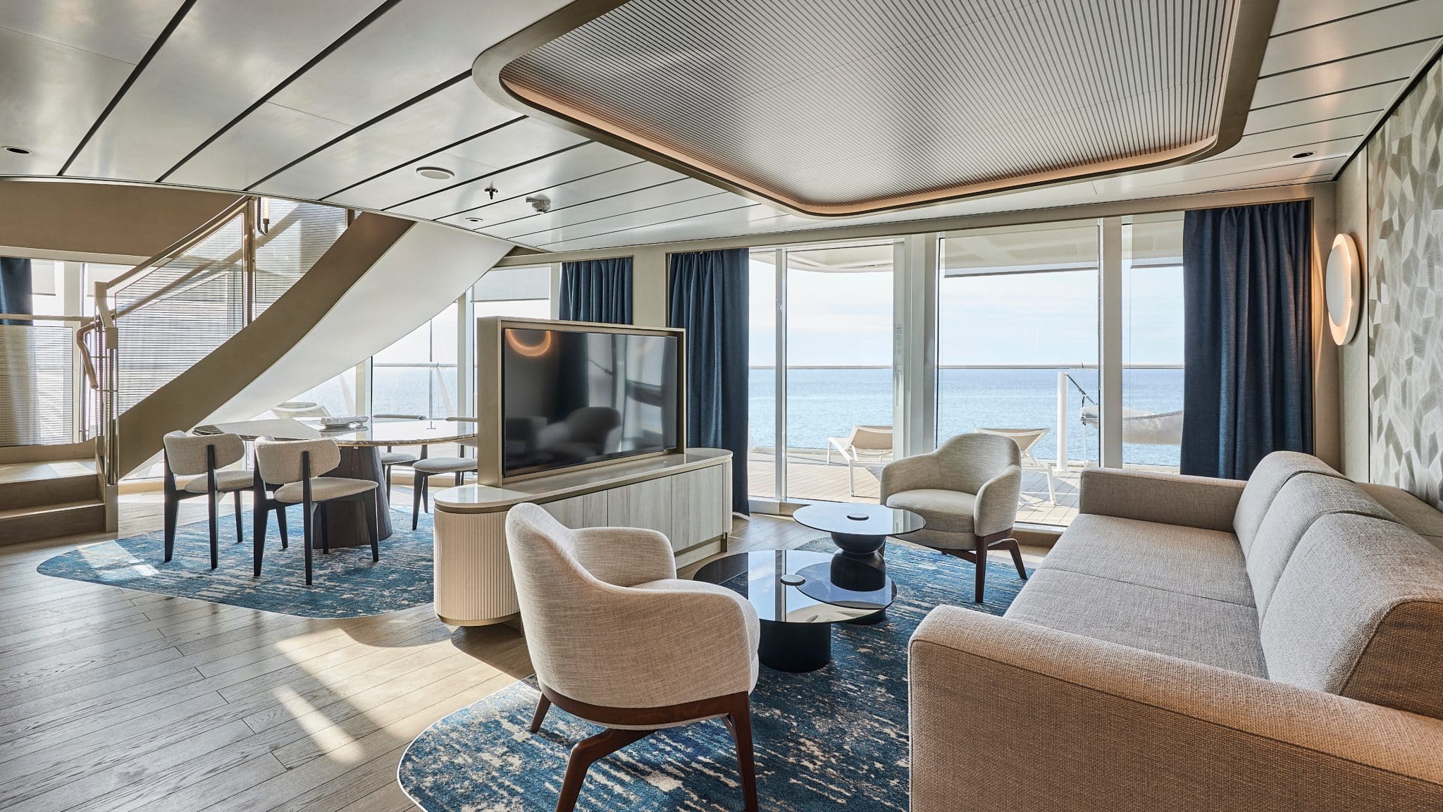 Erweiterter-Suiten-Bereich-auf-der-Mein-Schiff-Relax