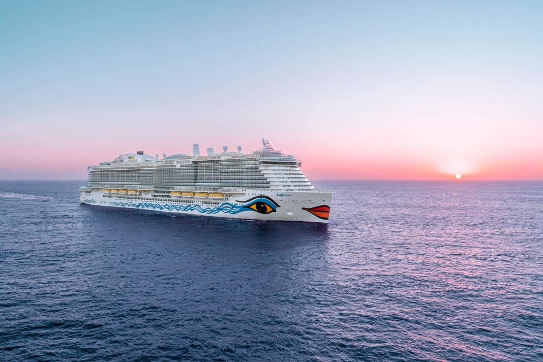 Erste Landstromanlage für Kreuzfahrtschiffe der Niederlande geht mit AIDAnova in Betrieb. Foto: © AIDA Cruises