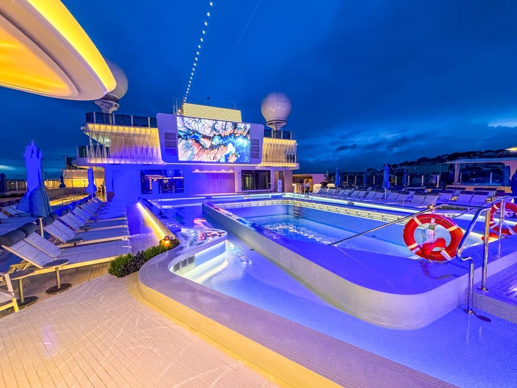 Main Pool Deck, Foto © Christoph Assies