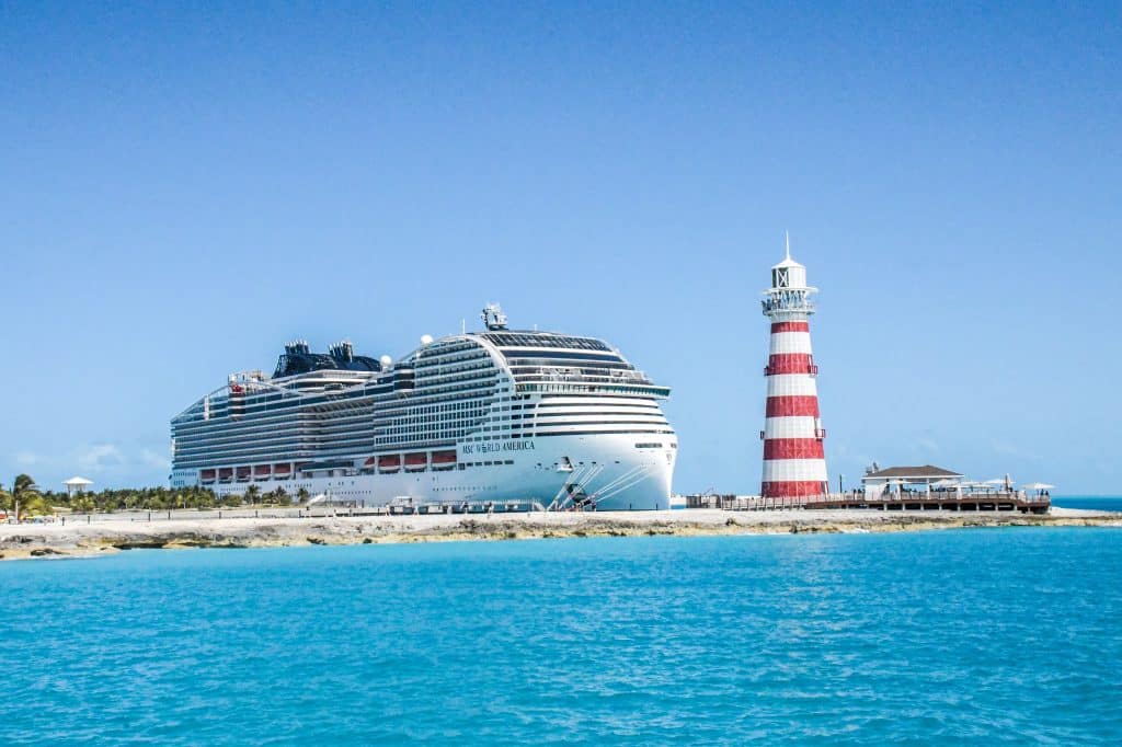 MSC World America an Ocean Cay, Bahamas. Foto: © Tobias Lange-Rüb / CRUCERO