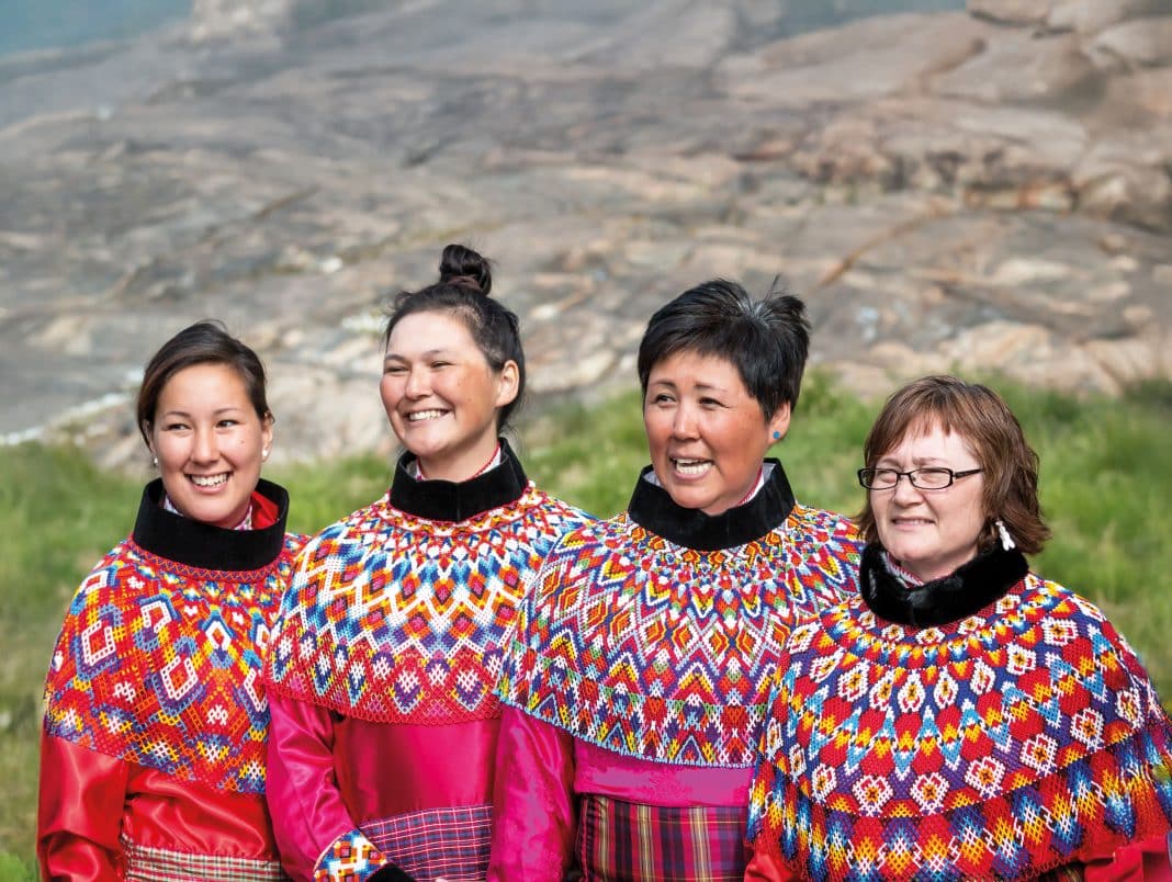 HX Expeditions Welcome in Uummannaq, Grönland, Foto: © Andrea_Klaussner / HX Expeditions