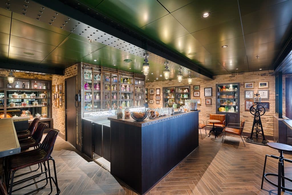 20 Sorten Gin mit Fokus auf amerikanische und kanadische Brands. Foto: © MSC Cruises / Ivan Sarfatti