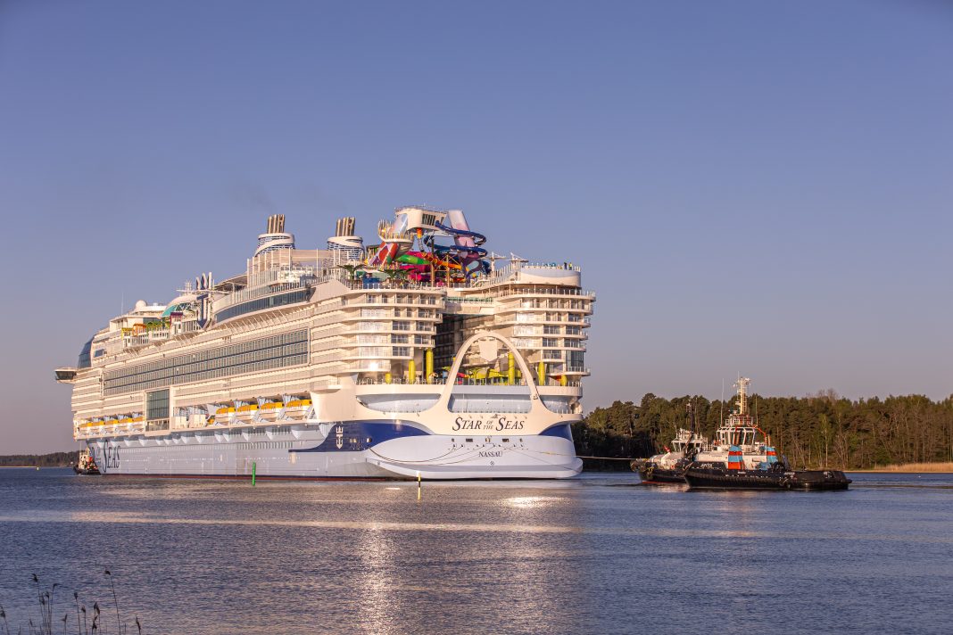 Die Star of the Seas kurz nach dem Ablegen zu ihrer Probefahrt. Foto: Royal Caribbean International