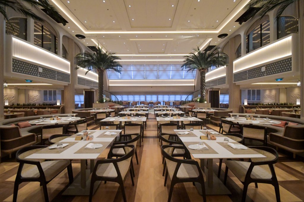 Al Waha Main Dining Room, Foto: © Tobias Lange-Rüb / Crucero