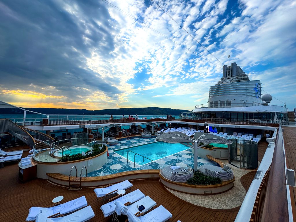 Pool-Deck, Foto © Christoph Assies