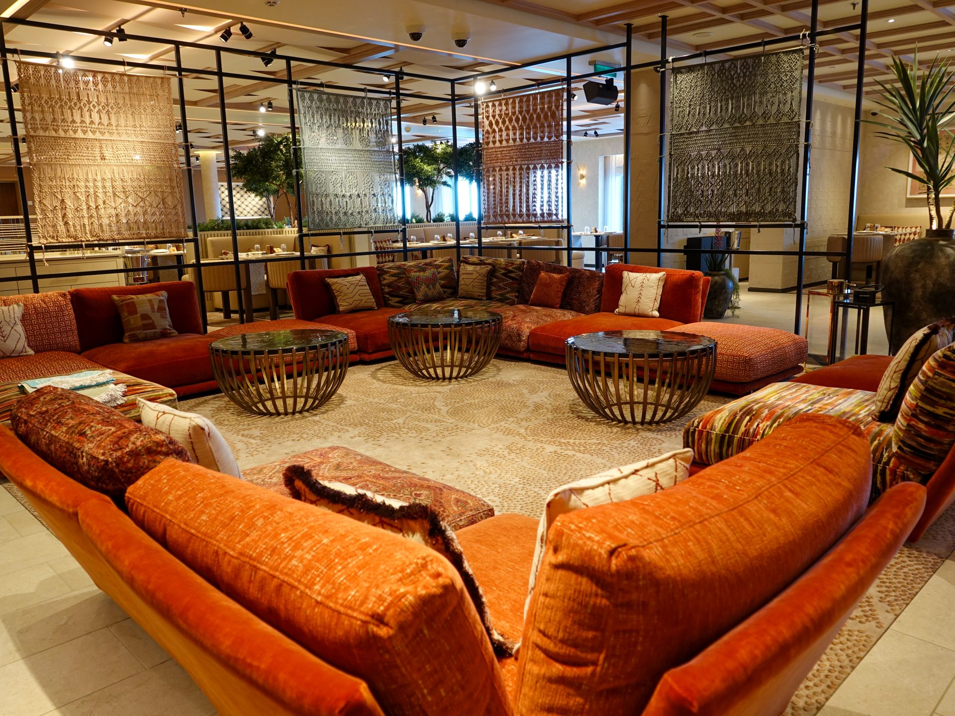 IRTH Restaurant, Foto: © Tobias Lange-Rüb / Crucero