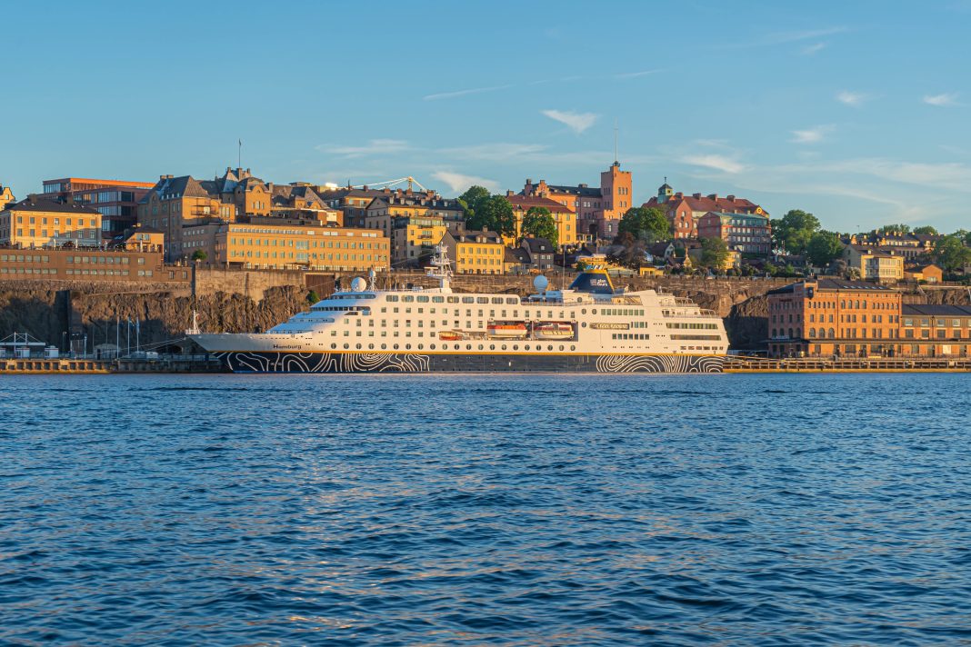 Die MS Hamburg von Plantours wird auch 2026 in Stockholm anlegen. Foto: Plantours