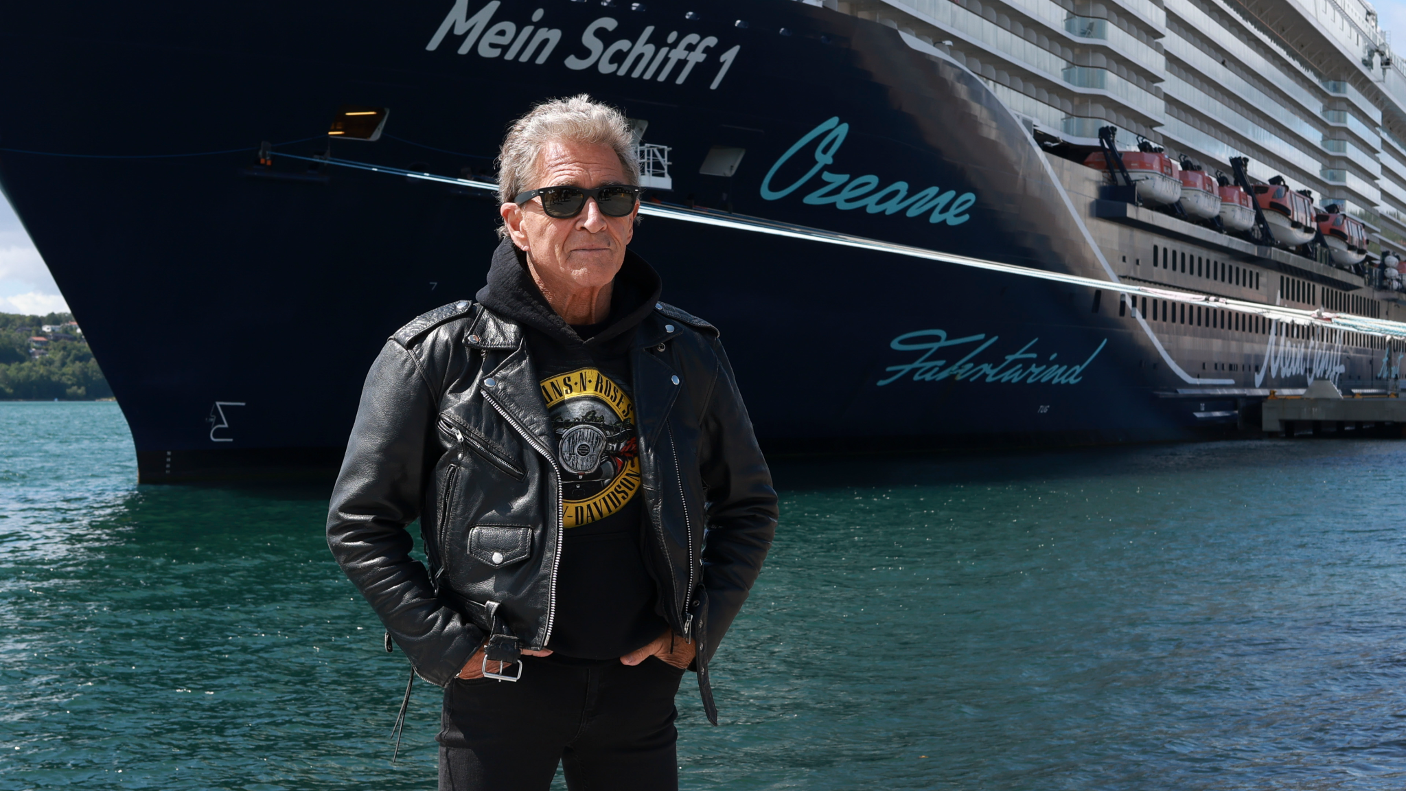 Peter-Maffay-rockt-2026-die-Mein-Schiff-1-im-Mittelmeer