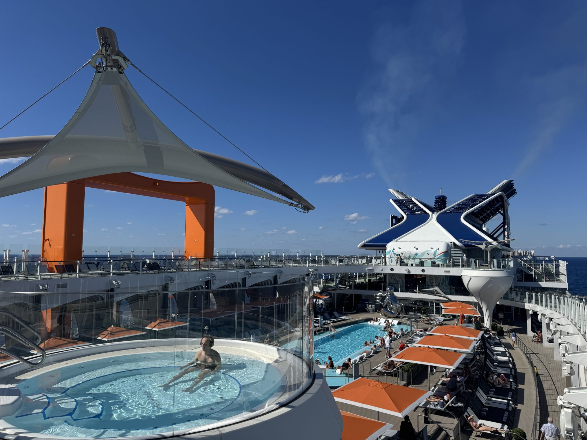 Pooldeck Celebrity Xcel. Foto: Christoph Assies