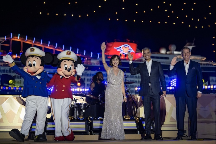 Disney-Cruise-Line-tauft-die-Disney-Destiny