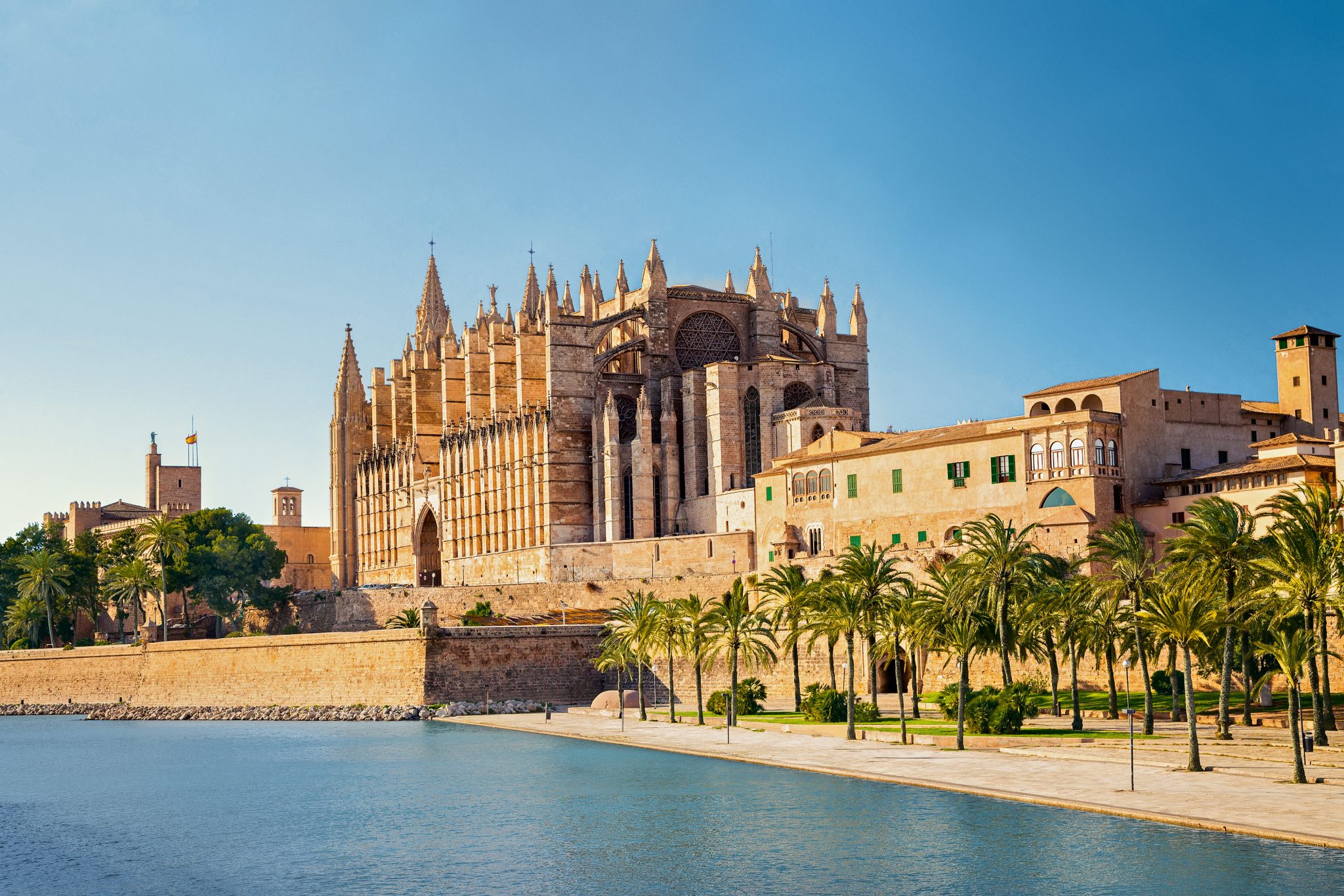 Erste-Kreuzfahrten-auf-der-Mein-Schiff-Flow-schon-ab-Juni