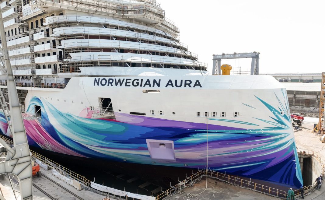 Mit einer Länge von 344 Metern und rund 170.000 Bruttoraumzahl (BRZ) ist Norwegian Aura etwa 10 % größer als ihre Vorgänger Norwegian Aqua und Norwegian Luna. Foto: Norwegian Cruise Line