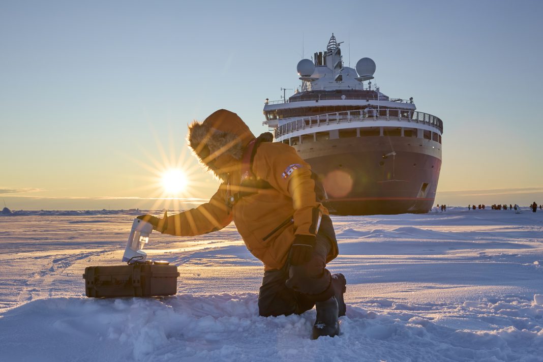Ponant am magnetischen Nordpol, Foto: © Ponant / Antoine Le Guen