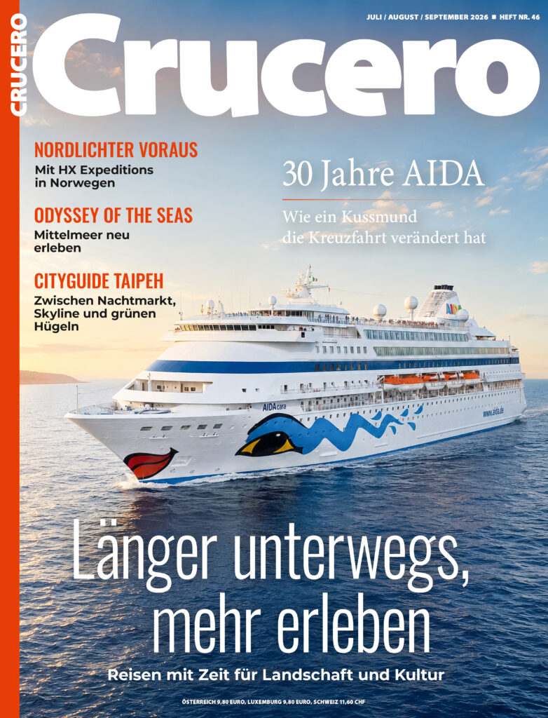 Das zweite Cover zeigt die AIDAcara. Sie fährt nicht mehr für AIDA, ist für die Geschichte der Reederei aber zentral. Foto: © CRUCERO / Cursus Media Verlags GmbH