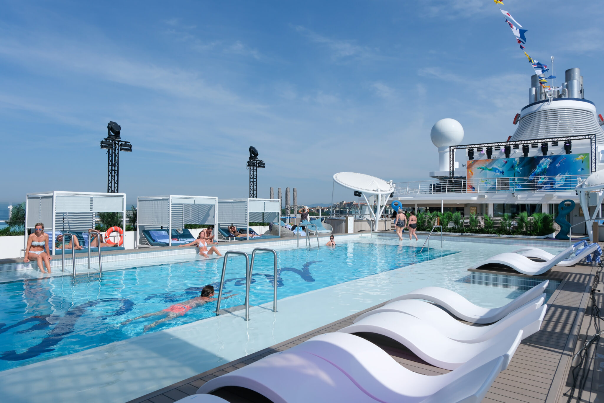 Mein-Schiff-Flow-vor-der-Taufe-Die-sch-nsten-Bilder-des-neuen-Schiffs-von-TUI-Cruises
