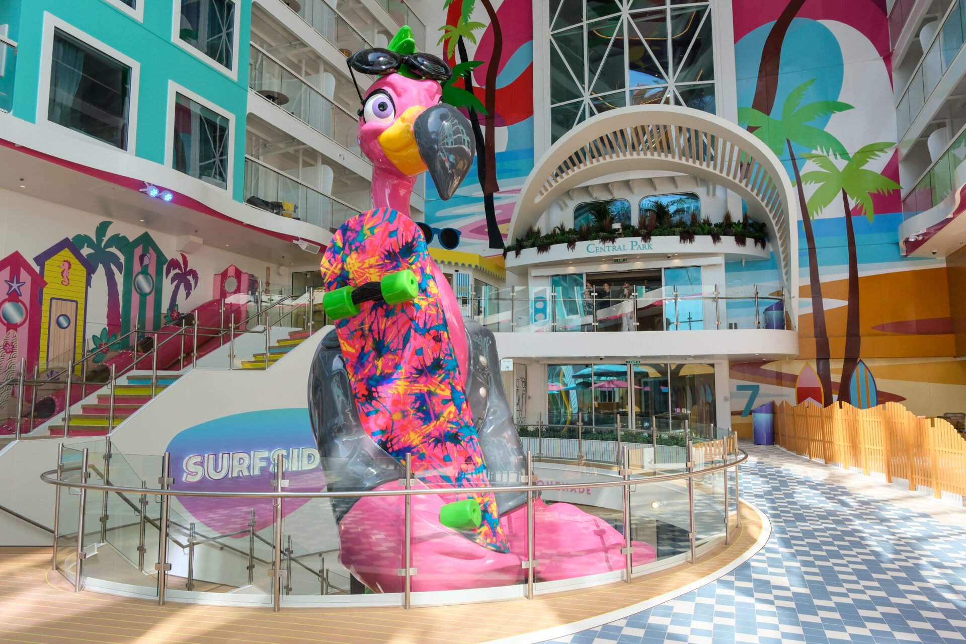 Flamingo Skulptur in Surfside auf der Legend of the Seas